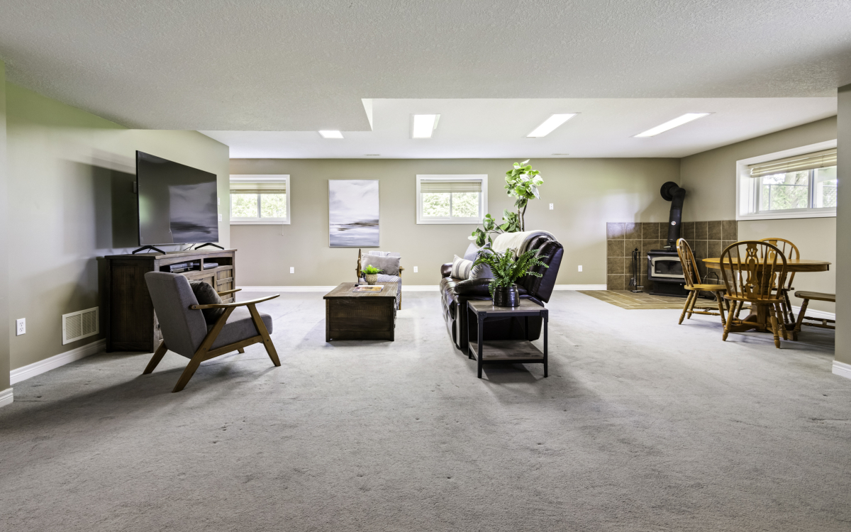 752119 Ida Street-42