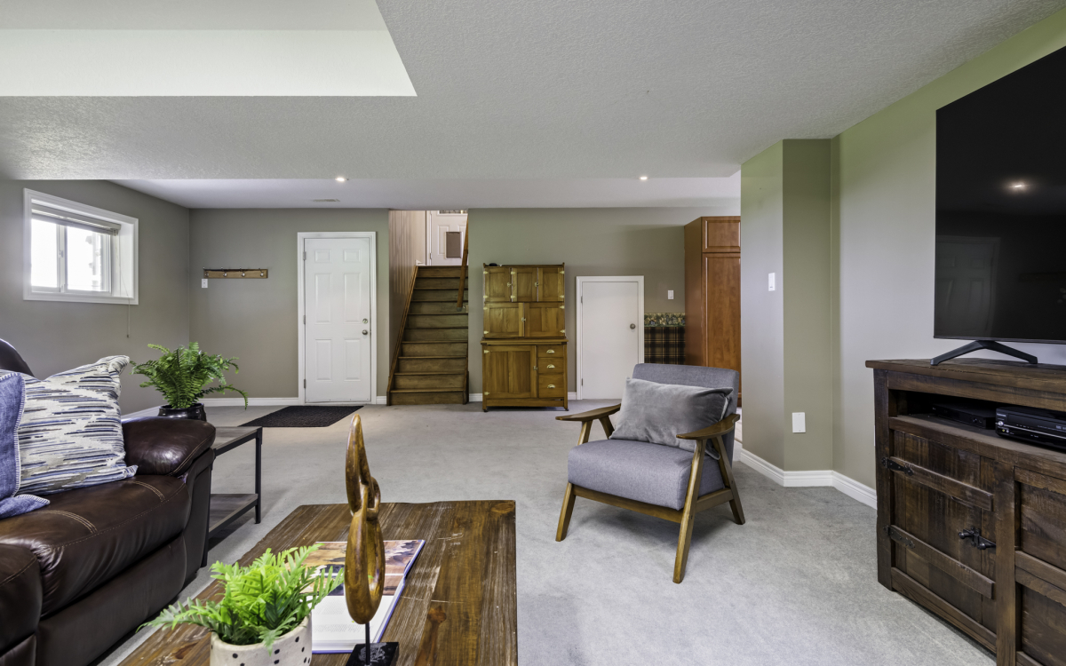 752119 Ida Street-47