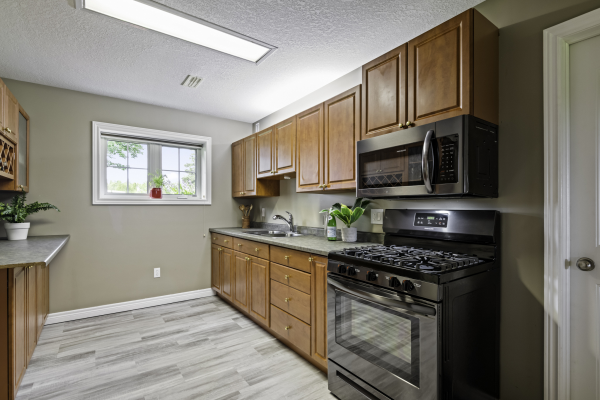 752119 Ida Street-51