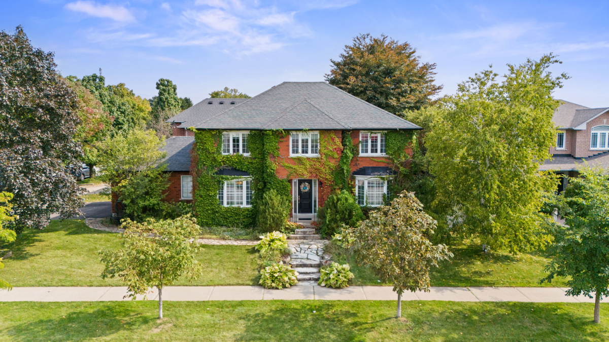 72-web-or-mls-DJI_20241003123453_0183_D 5554 Middleport Cres. Mississauga